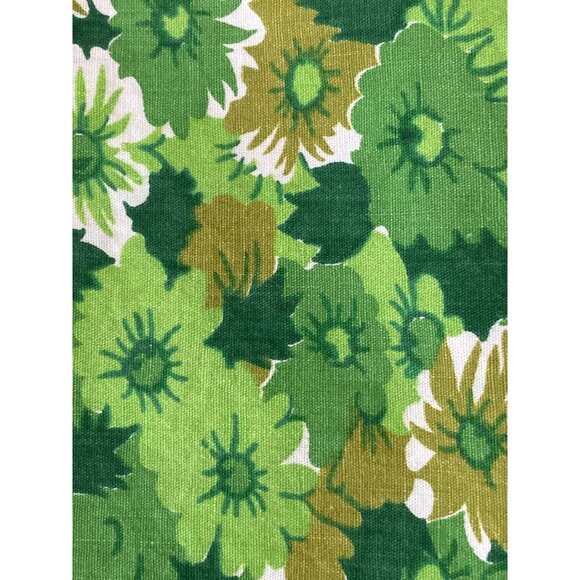 Fabric Floral Red Blue White Green Quilting Sewing Arts Crafts Remnants VTG - Picture 15 of 16